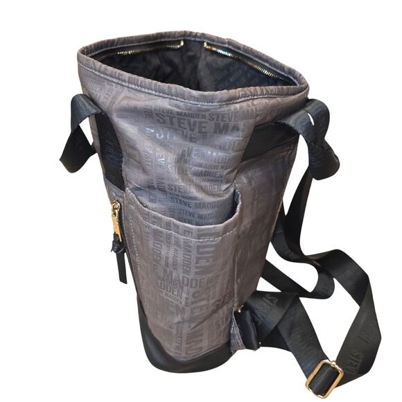 EUC Steve Madden olive green black, logo, med back pack, top zip, pockets - Picture 6 of 9